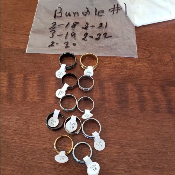 RINGS lot 11 nwt stainless steel rings various patterns‎ and colors 18… - Picture 3 of 3